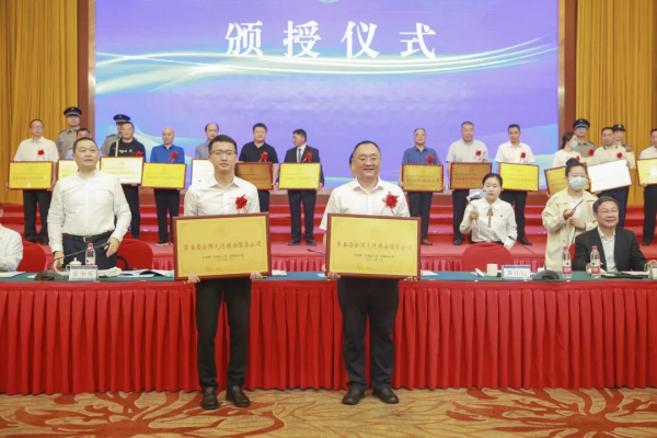 長沙紅光保安服務(wù)有限公司,長沙安保服務(wù),長沙安全服務(wù),長沙非武裝押運(yùn),勞務(wù)派遣服務(wù)