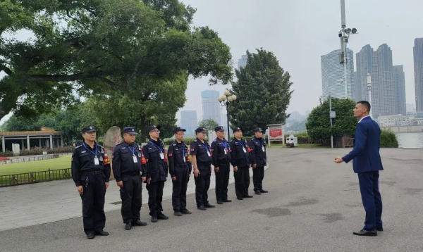 長沙紅光保安服務(wù)有限公司,長沙安保服務(wù),長沙安全服務(wù),長沙非武裝押運(yùn),勞務(wù)派遣服務(wù) 長沙紅光保安服務(wù)有限公司,長沙安保服務(wù),長沙安全服務(wù),長沙非武裝押運(yùn),勞務(wù)派遣服務(wù)